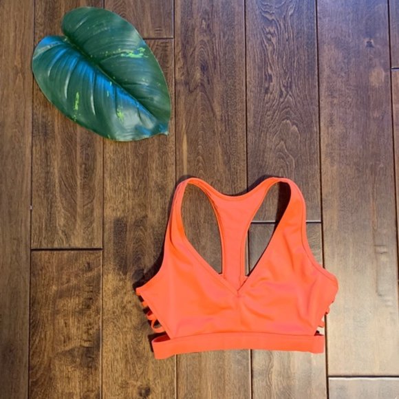 SOLD 💕💕 Victoria Secret Sports Bra ☄️ - Picture 2 of 4